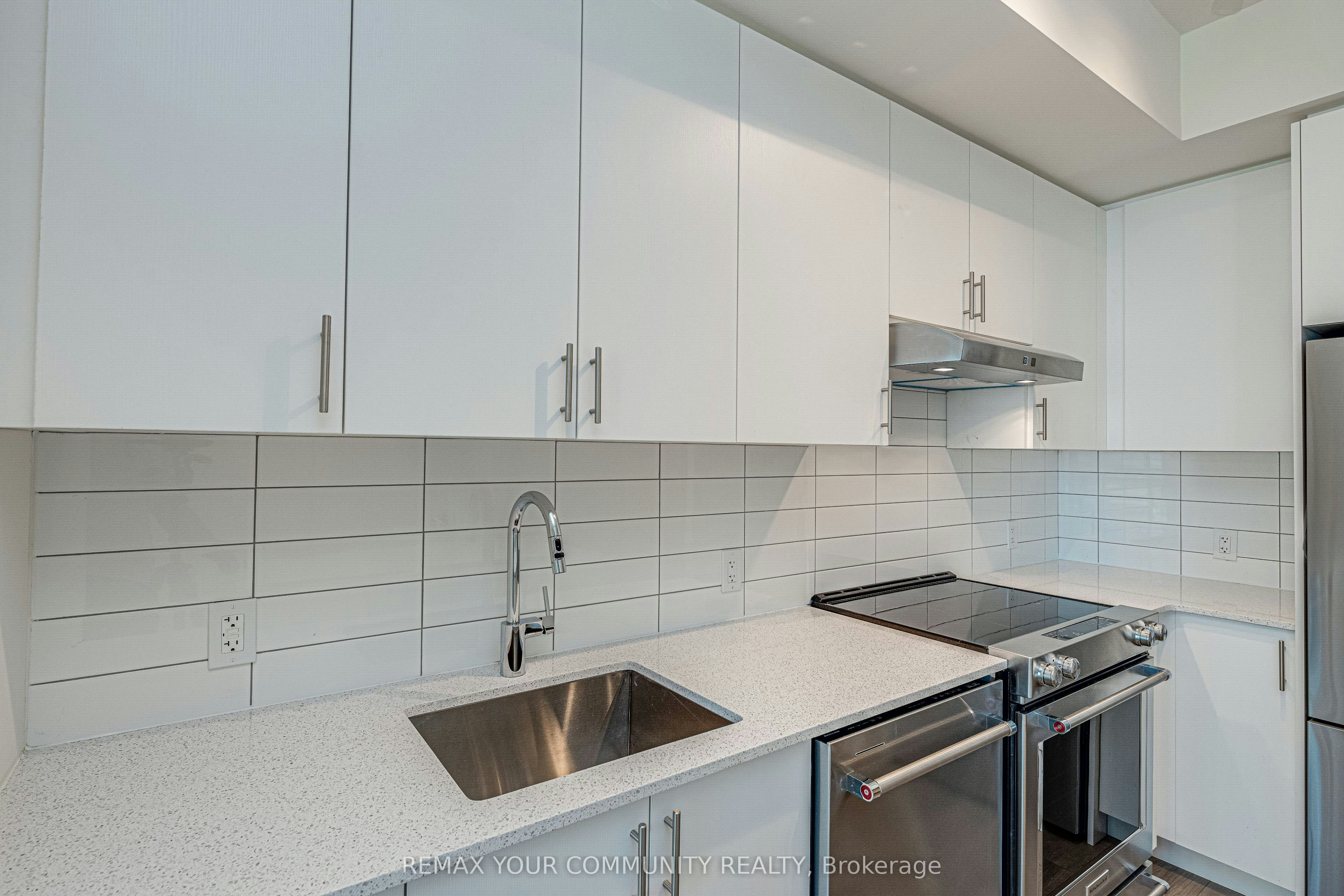 1707-9000 Jane Street, Vaughan, ON, L4K 0M6 - 8