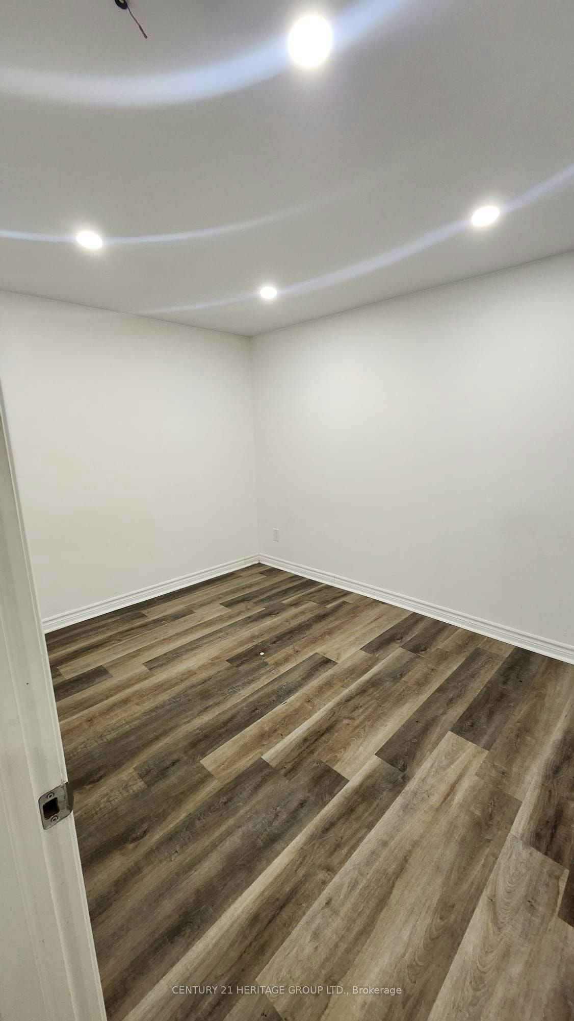 Lower-116 Marbella Road, Vaughan, ON, L4H 1L4 - 13