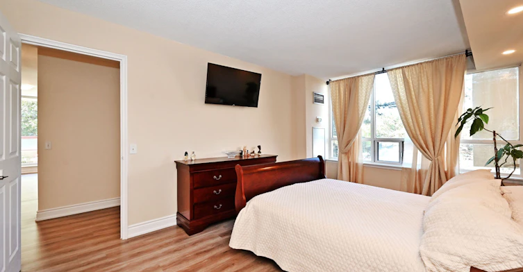203-91 Townsgate Drive, Vaughan, ON, L4J 8E8 - 26