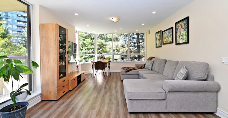 203-91 Townsgate Drive, Vaughan, ON, L4J 8E8 - 5