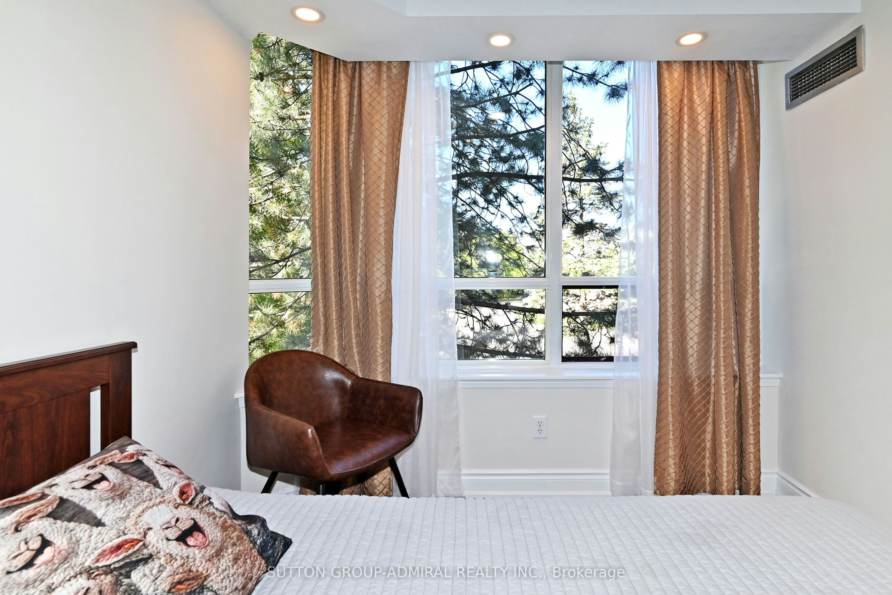 203-91 Townsgate Drive, Vaughan, ON, L4J 8E8 - 35