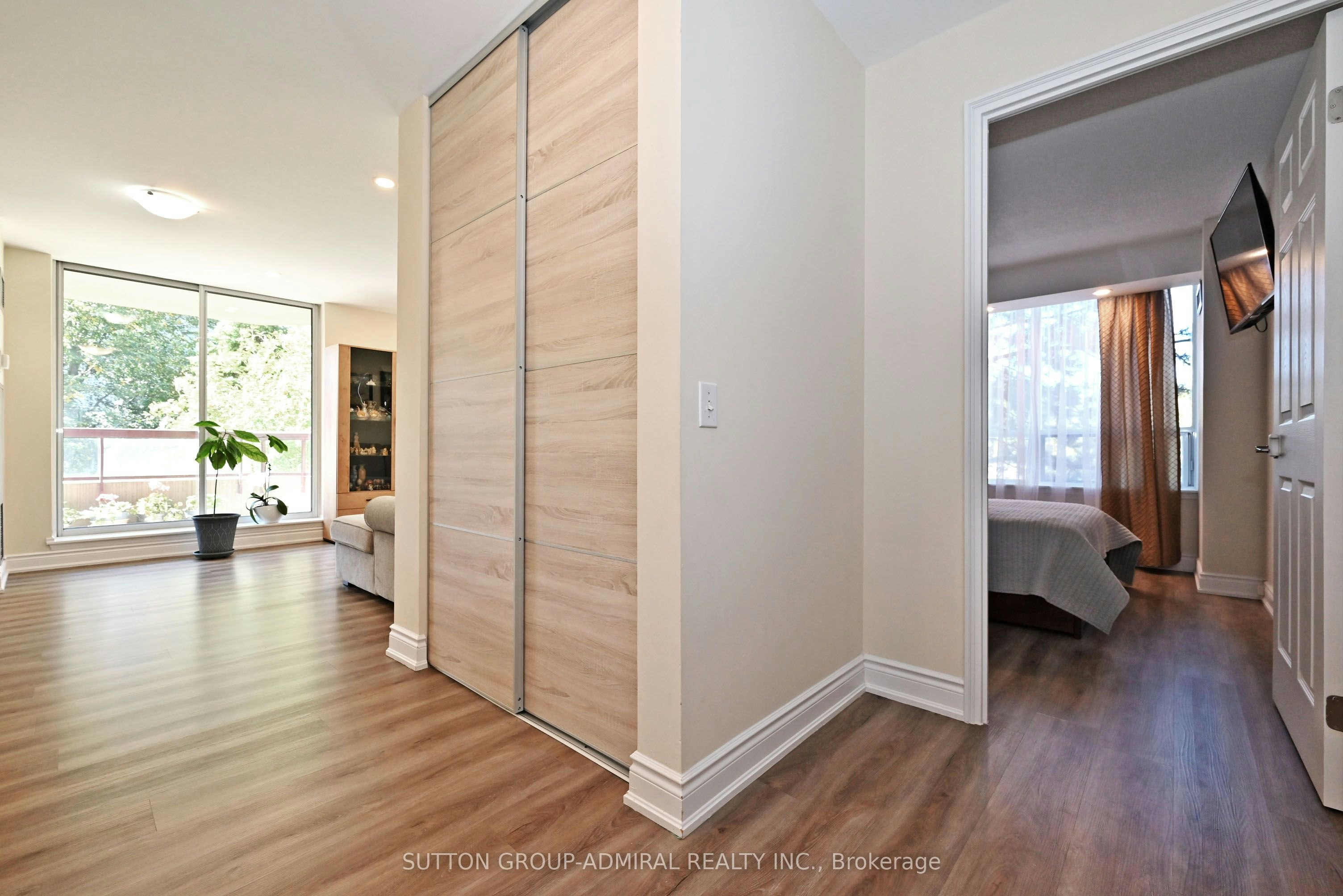203-91 Townsgate Drive, Vaughan, ON, L4J 8E8 - 32