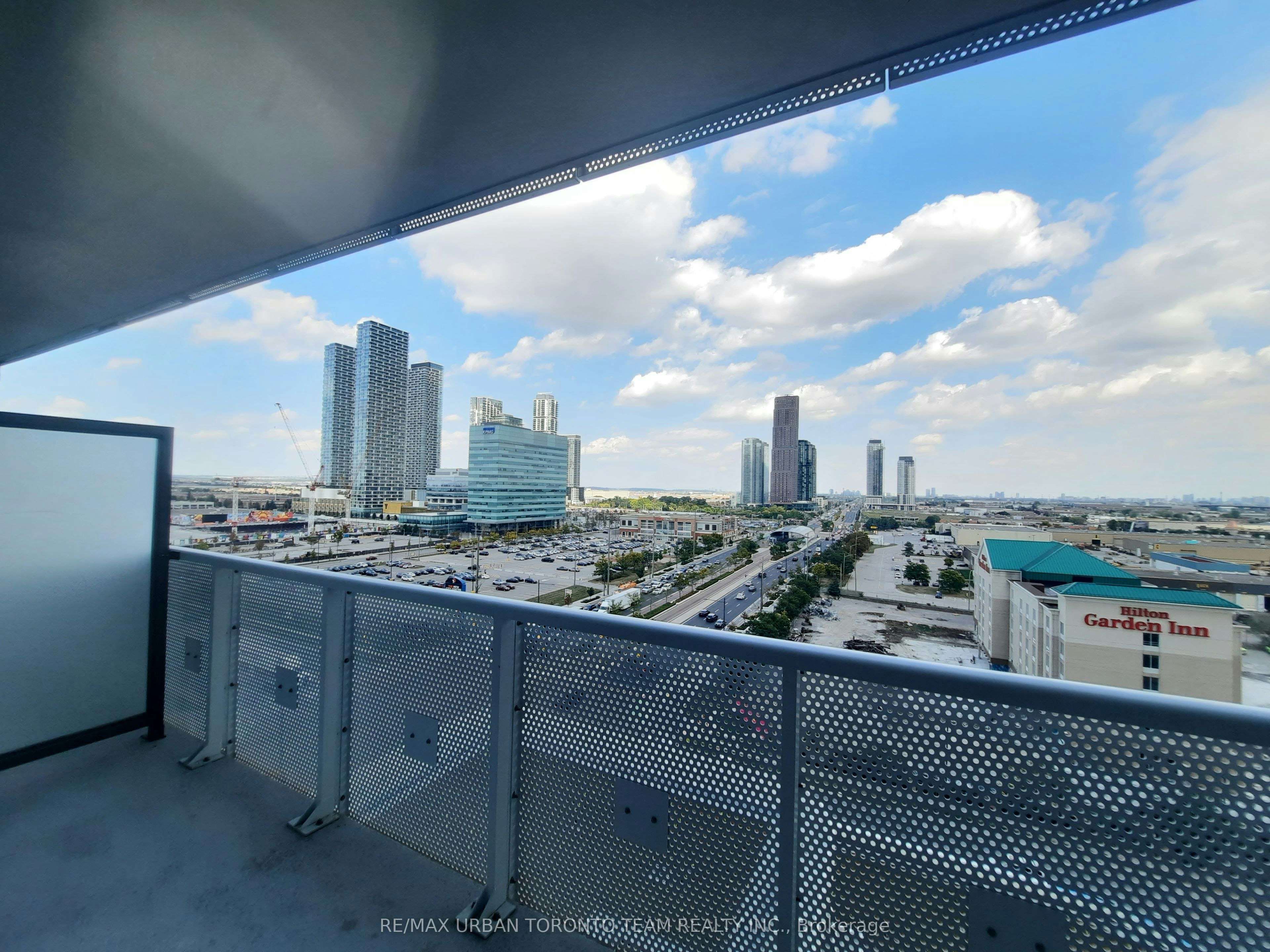 1108-8 Interchange Way, Vaughan, ON, L4K 5Z7 - 5