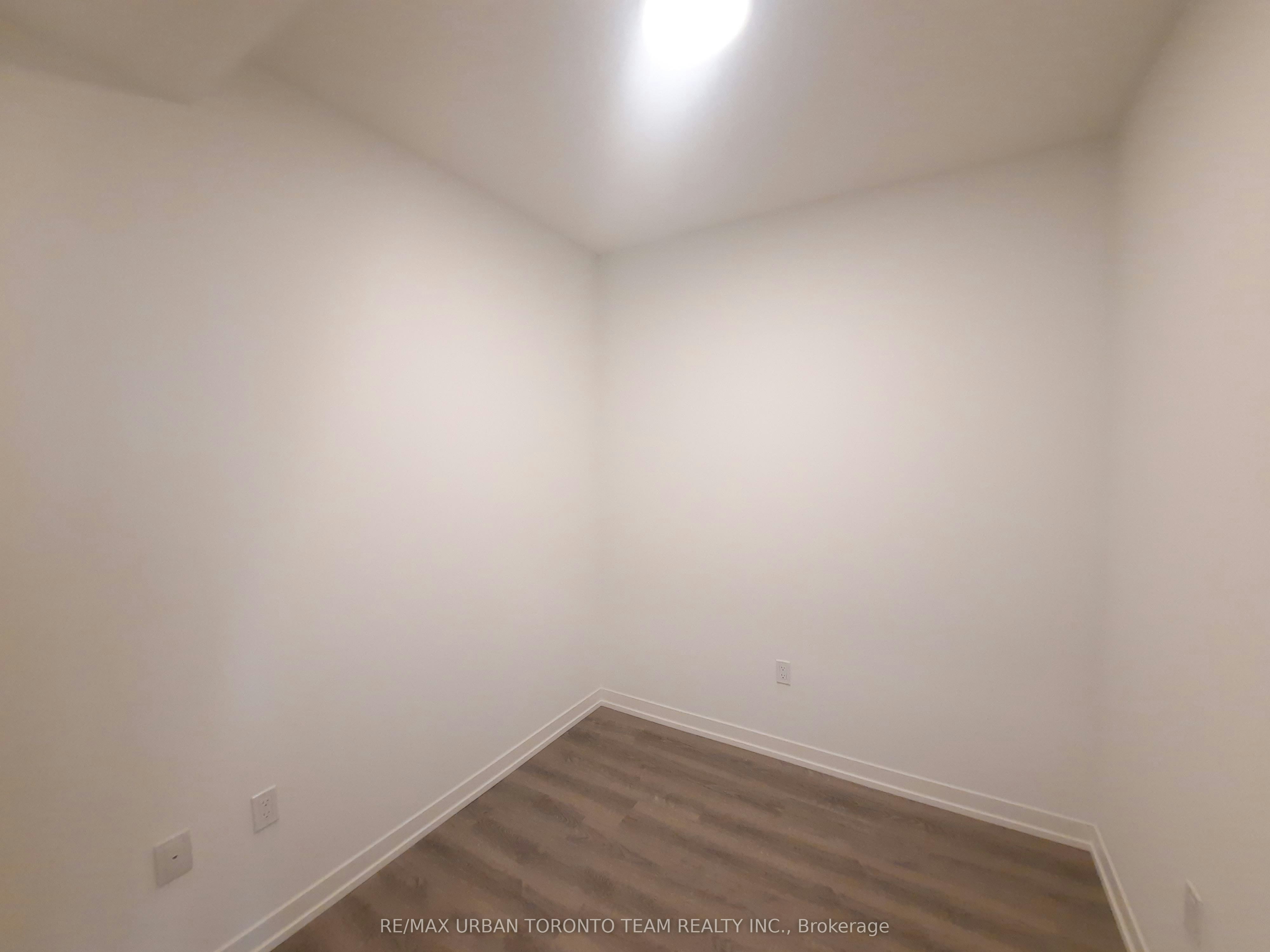 1108-8 Interchange Way, Vaughan, ON, L4K 5Z7 - 8