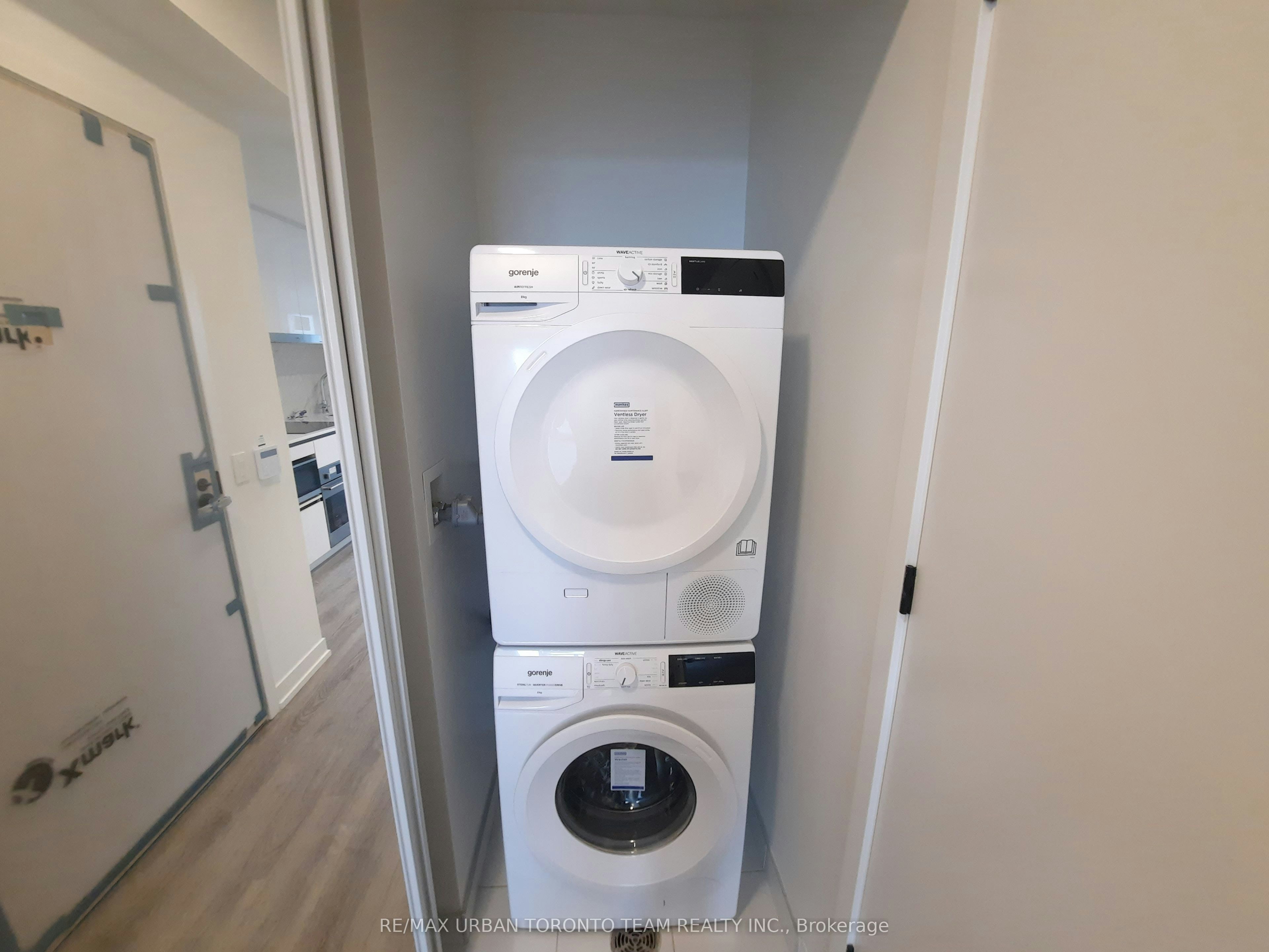 1108-8 Interchange Way, Vaughan, ON, L4K 5Z7 - 9
