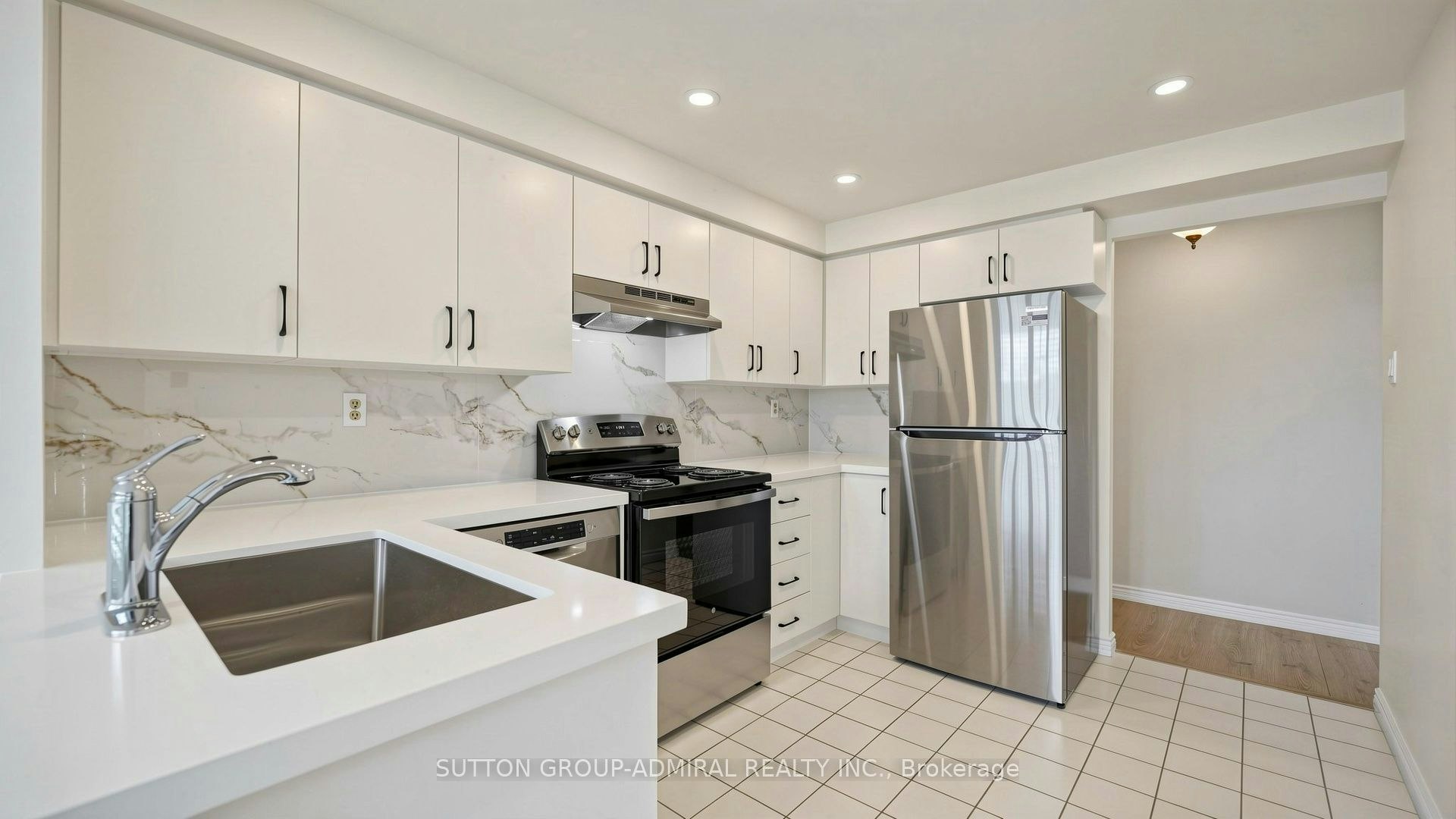 701-1 Clark Avenue W, Vaughan, ON, L4J 7Y6 - 8