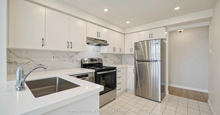 701-1 Clark Avenue W, Vaughan, ON, L4J 7Y6 - 8