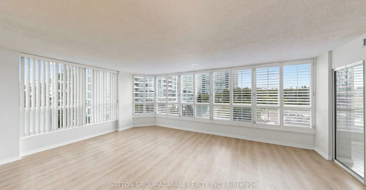 701-1 Clark Avenue W, Vaughan, ON, L4J 7Y6 - 14