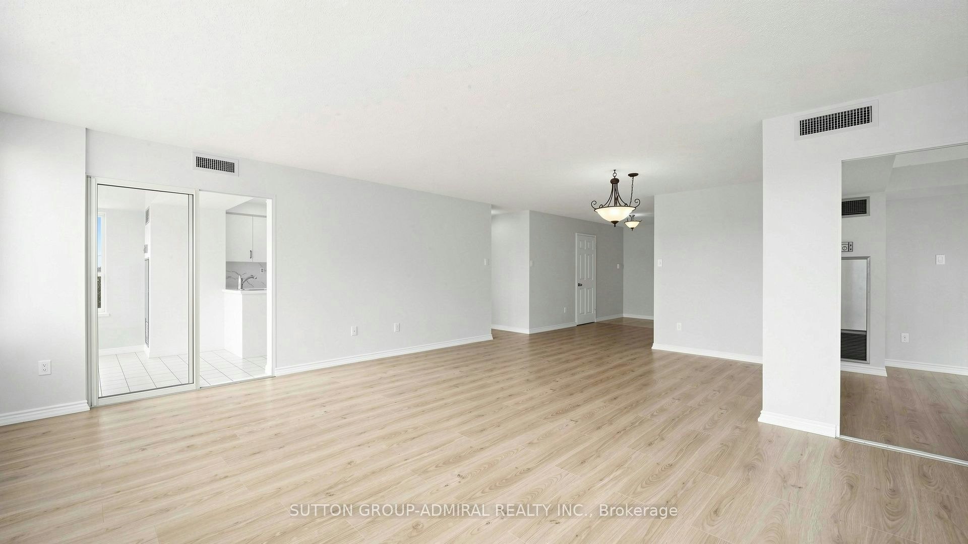 701-1 Clark Avenue W, Vaughan, ON, L4J 7Y6 - 21