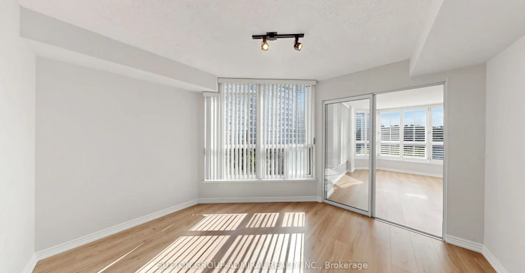 701-1 Clark Avenue W, Vaughan, ON, L4J 7Y6 - 28