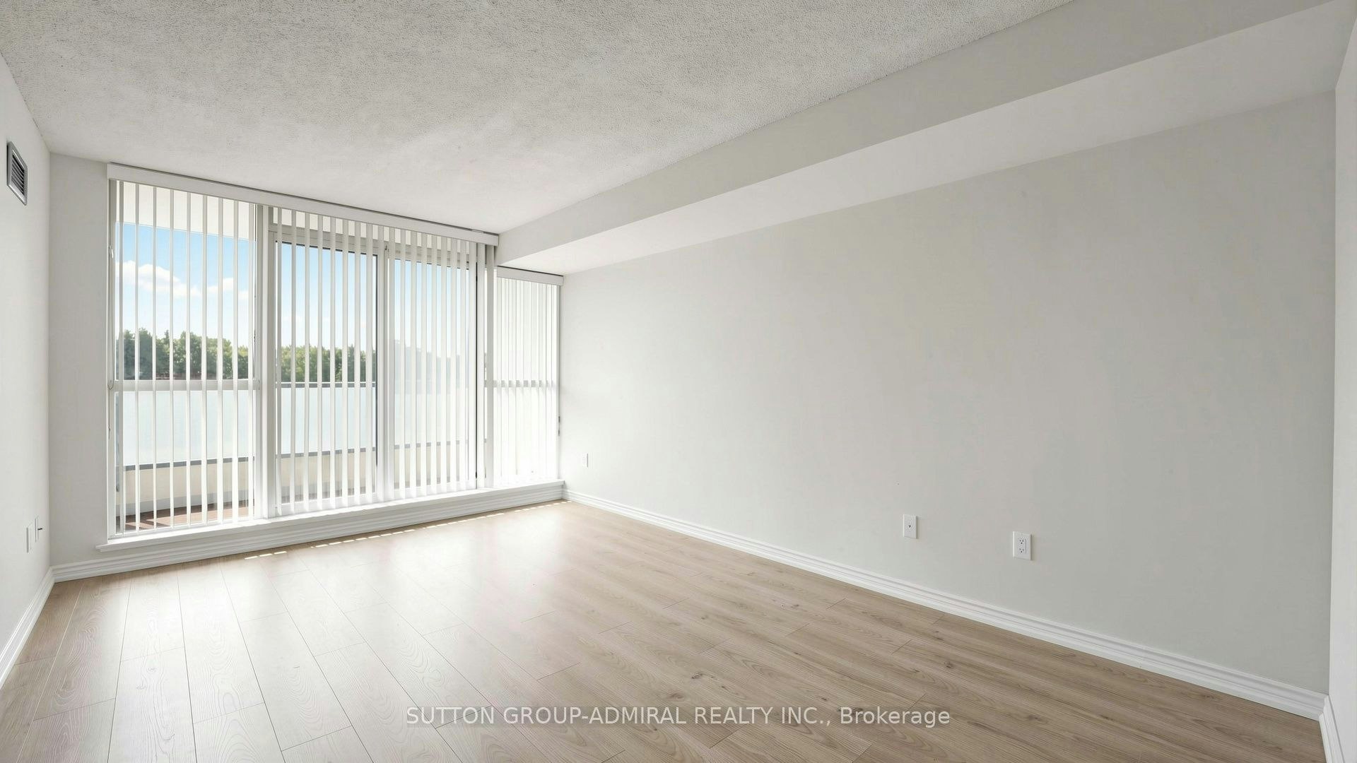 701-1 Clark Avenue W, Vaughan, ON, L4J 7Y6 - 32