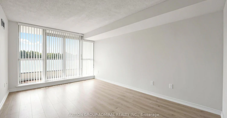 701-1 Clark Avenue W, Vaughan, ON, L4J 7Y6 - 32