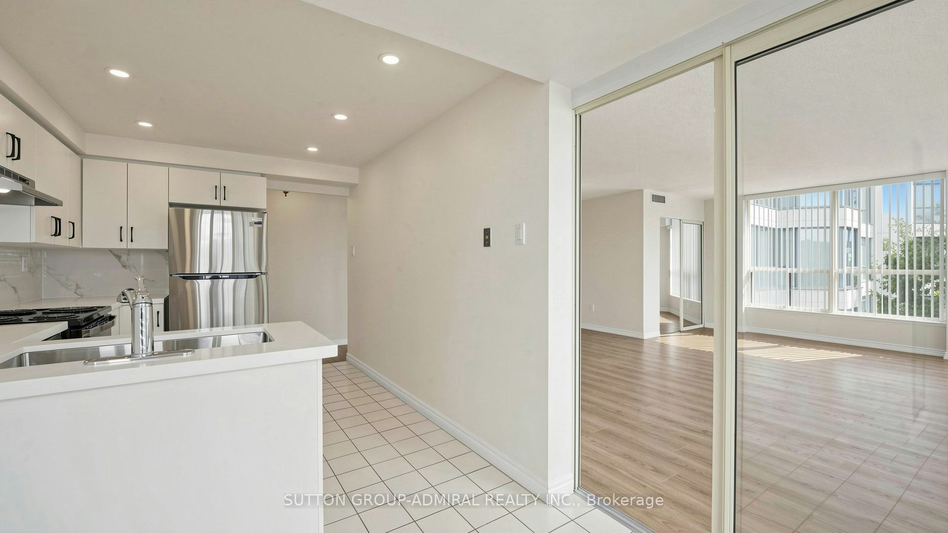 701-1 Clark Avenue W, Vaughan, ON, L4J 7Y6 - 10