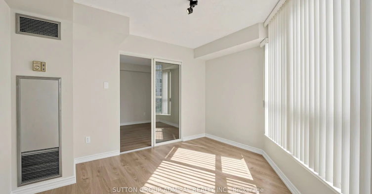 701-1 Clark Avenue W, Vaughan, ON, L4J 7Y6 - 29