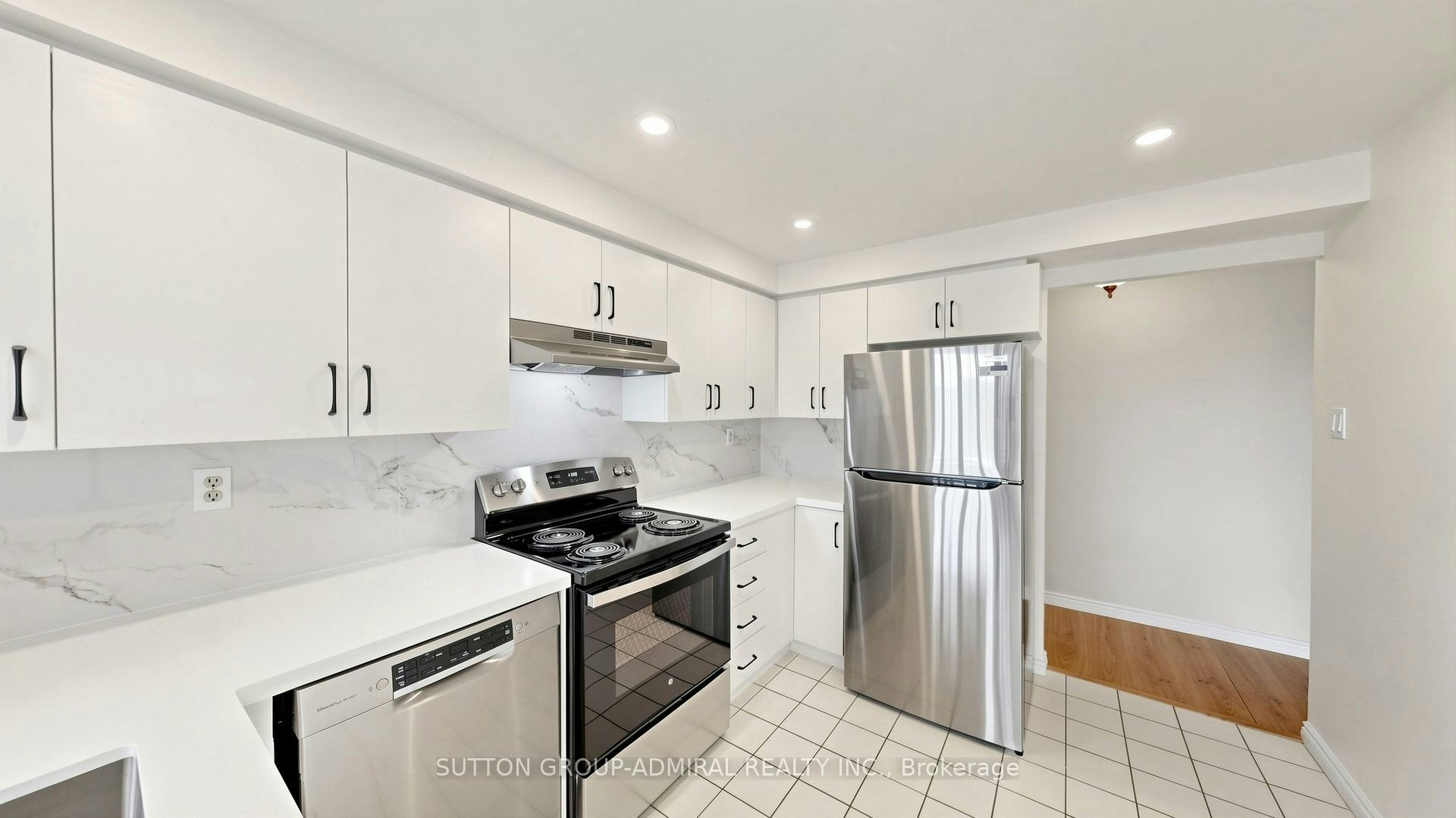 701-1 Clark Avenue W, Vaughan, ON, L4J 7Y6 - 9