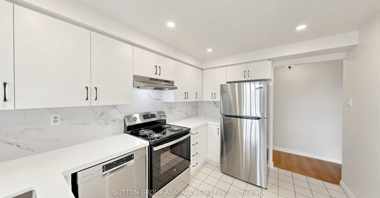 701-1 Clark Avenue W, Vaughan, ON, L4J 7Y6 - 9