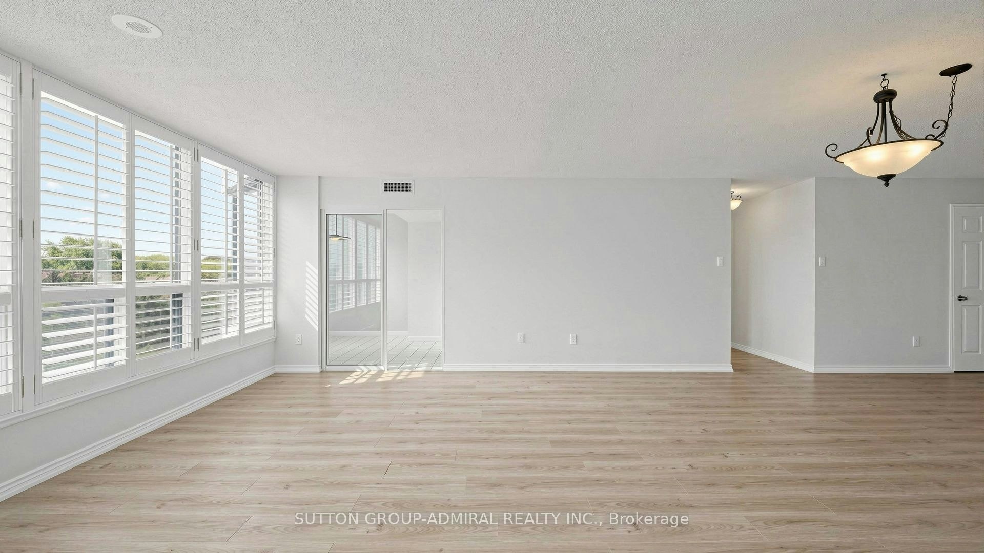 701-1 Clark Avenue W, Vaughan, ON, L4J 7Y6 - 19