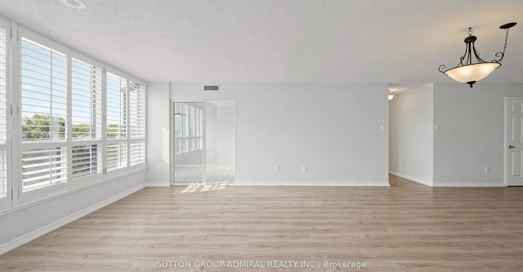 701-1 Clark Avenue W, Vaughan, ON, L4J 7Y6 - 19