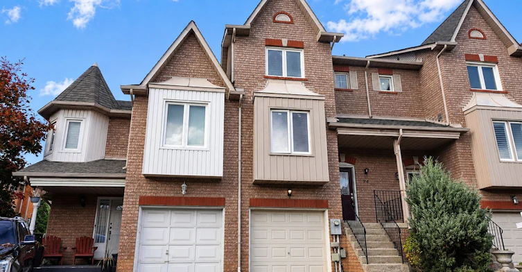 94 Kelso Crescent, Vaughan, ON, L6A 2K6