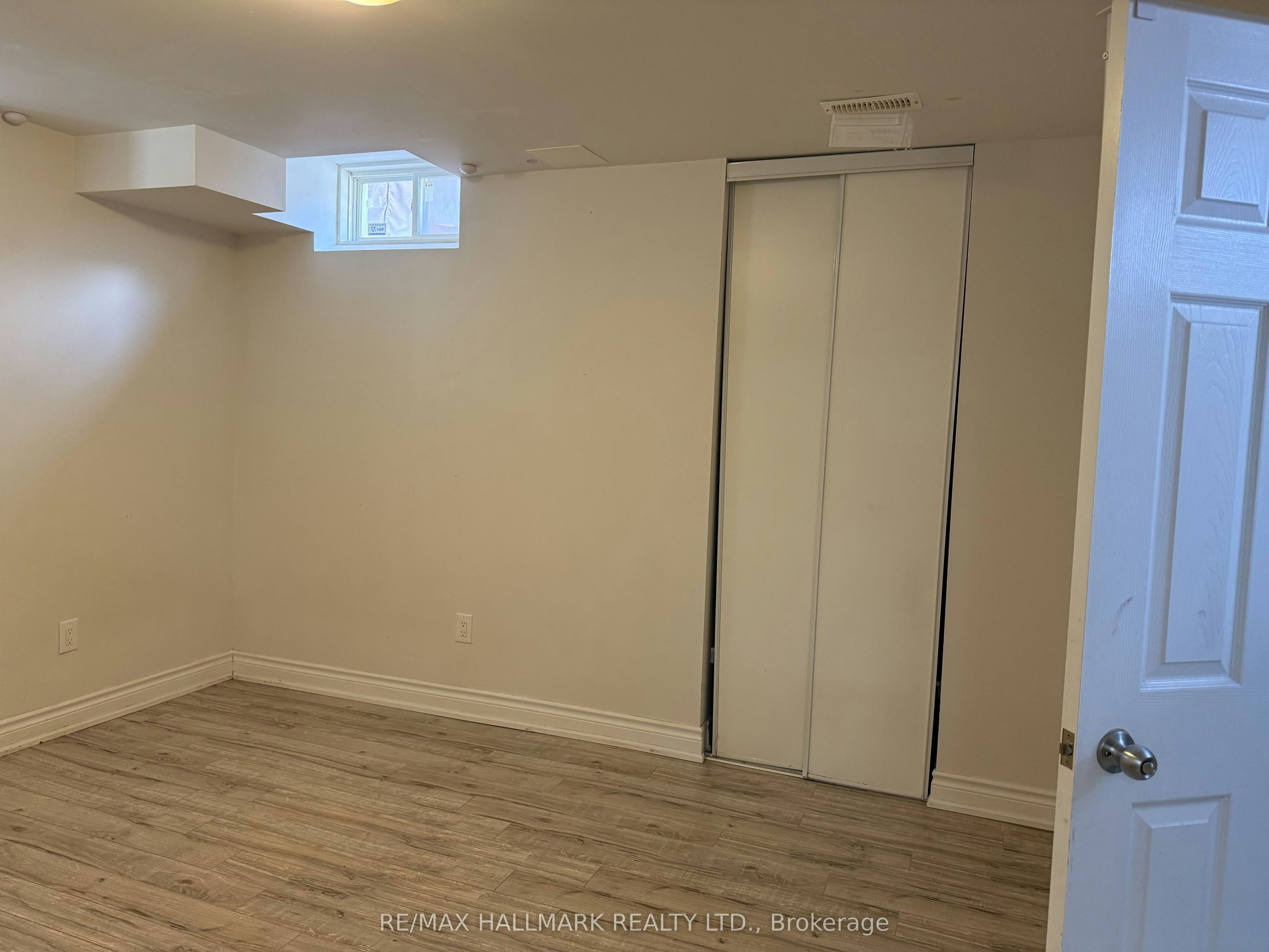 90 Black Maple Crescent, Vaughan, ON, L6A 4G6 3