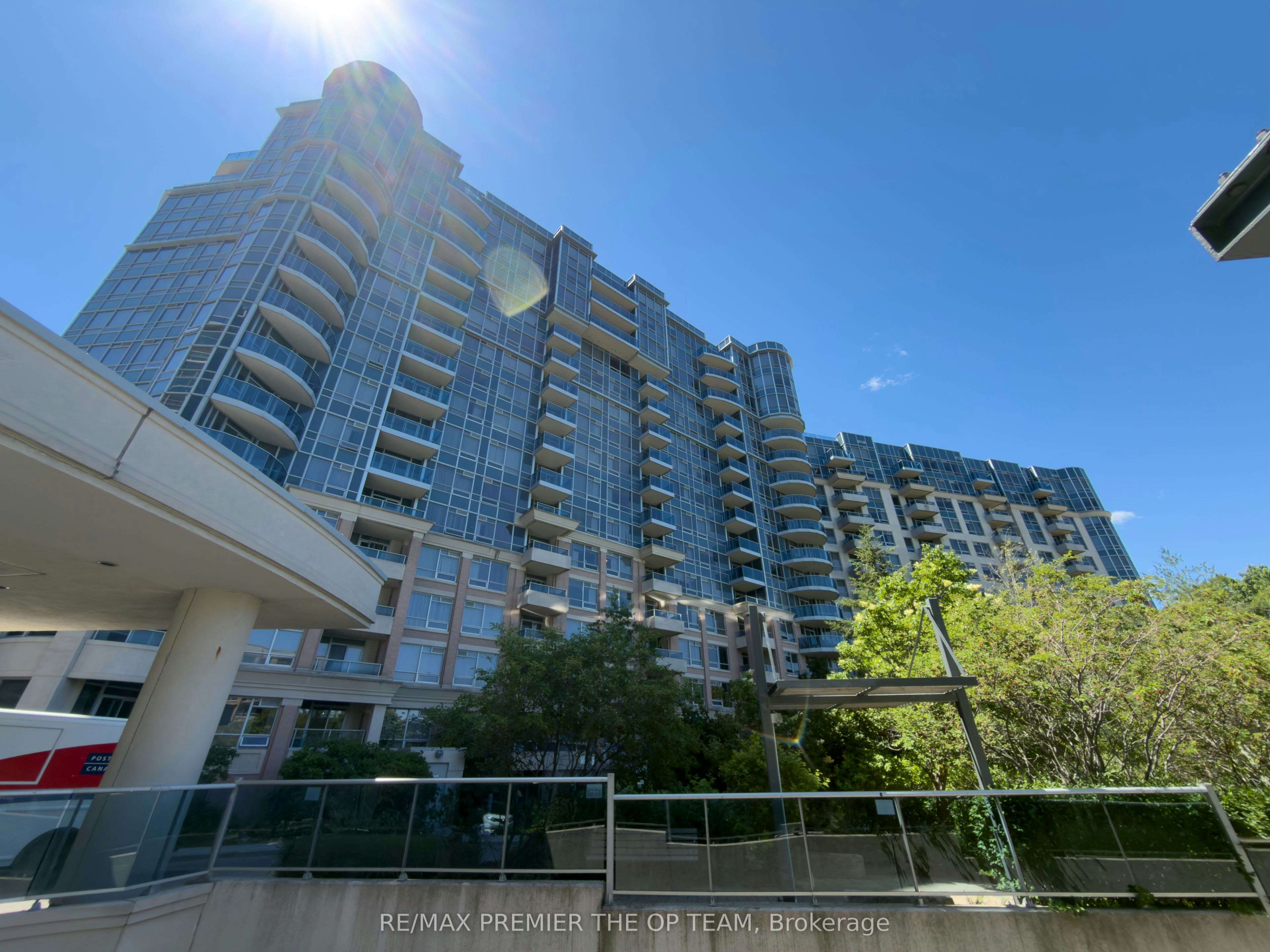 1077-23 Cox Boulevard, Markham, ON, L3R 7Z9 - 2