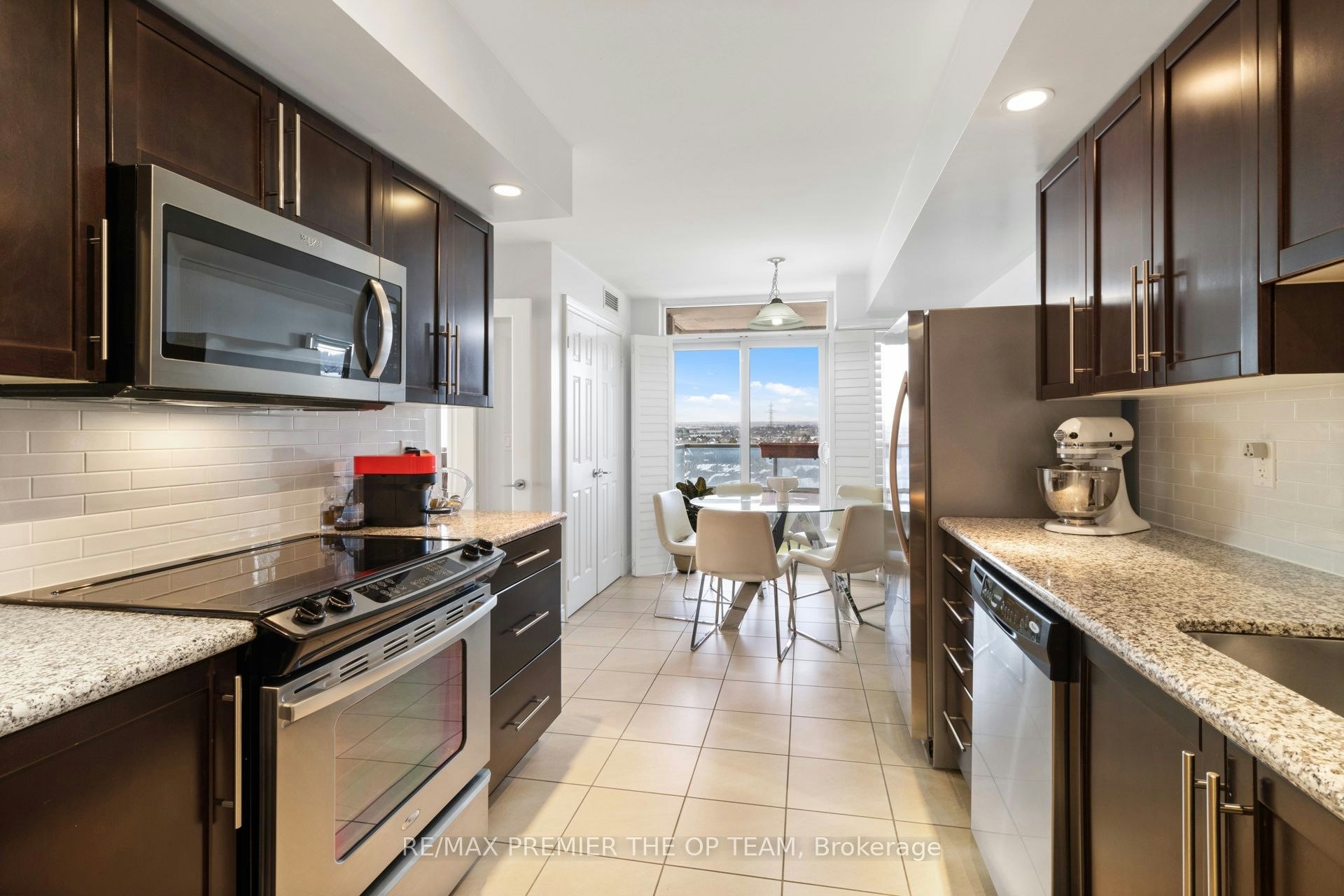 1077-23 Cox Boulevard, Markham, ON, L3R 7Z9 - 16