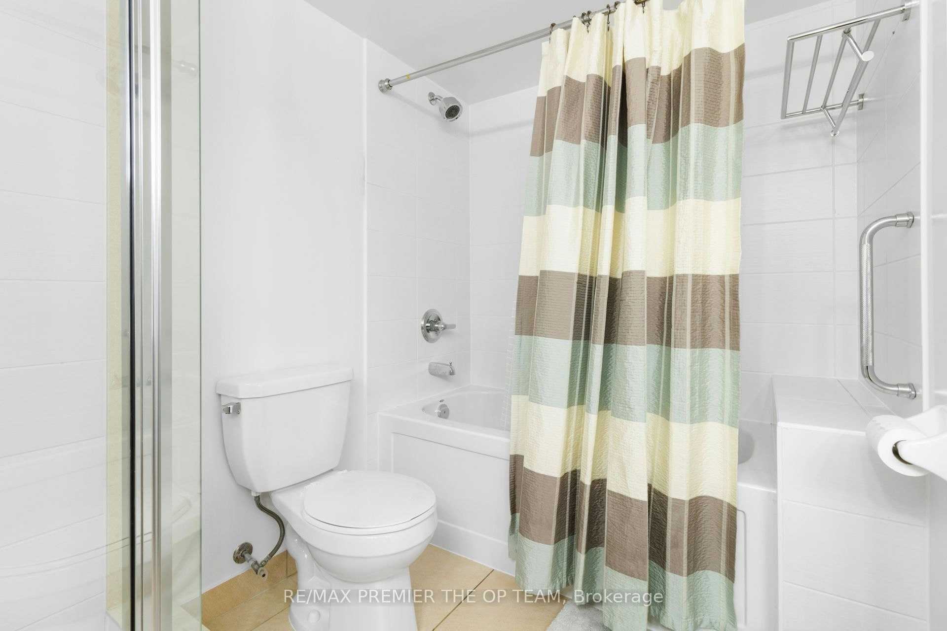 1077-23 Cox Boulevard, Markham, ON, L3R 7Z9 - 32