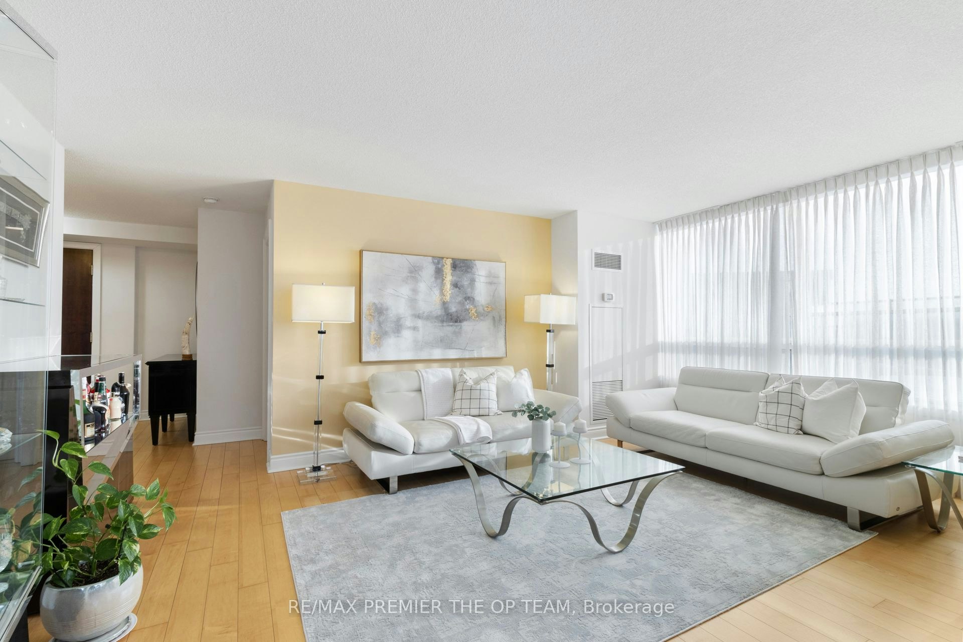 1077-23 Cox Boulevard, Markham, ON, L3R 7Z9 - 24