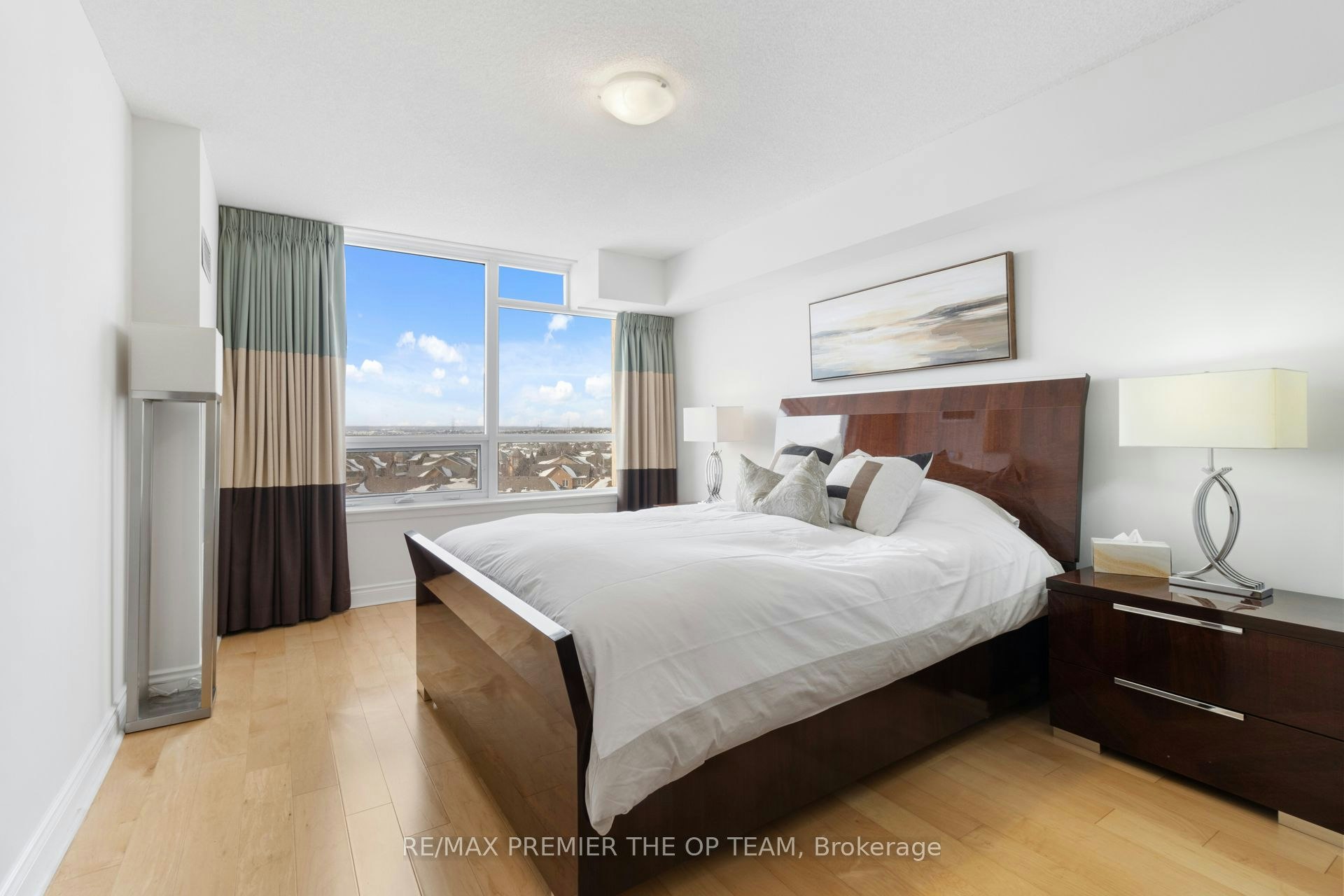 1077-23 Cox Boulevard, Markham, ON, L3R 7Z9 - 28