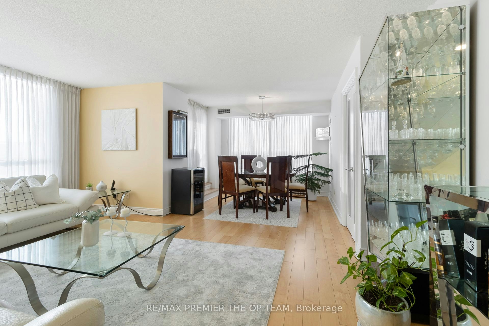 1077-23 Cox Boulevard, Markham, ON, L3R 7Z9 - 23