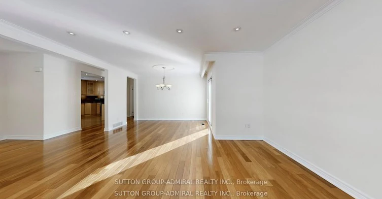 Upper-129 Crestwood Road, Vaughan, ON, L4J 1A7 - 7
