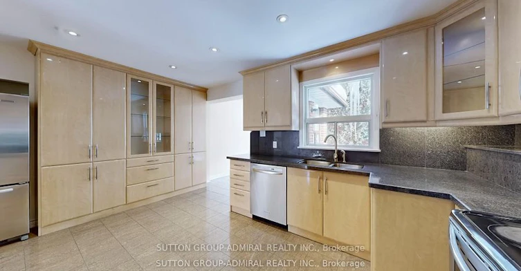 Upper-129 Crestwood Road, Vaughan, ON, L4J 1A7 - 13