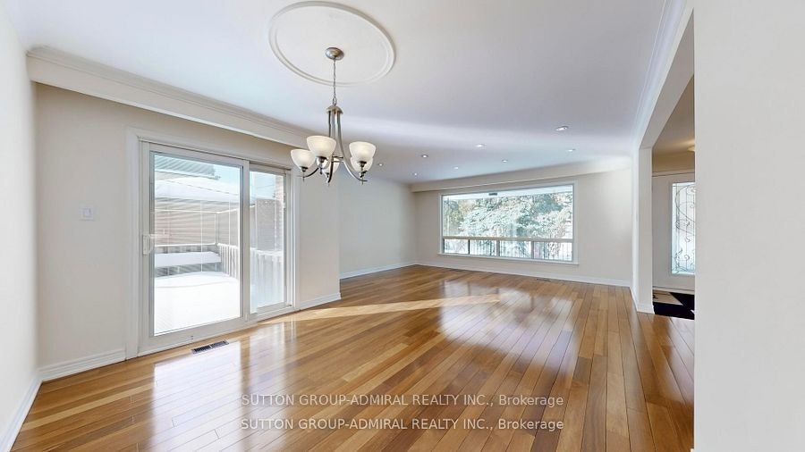 Upper-129 Crestwood Road, Vaughan, ON, L4J 1A7 - 8