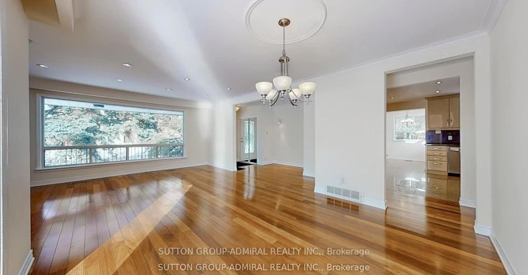 Upper-129 Crestwood Road, Vaughan, ON, L4J 1A7 - 9