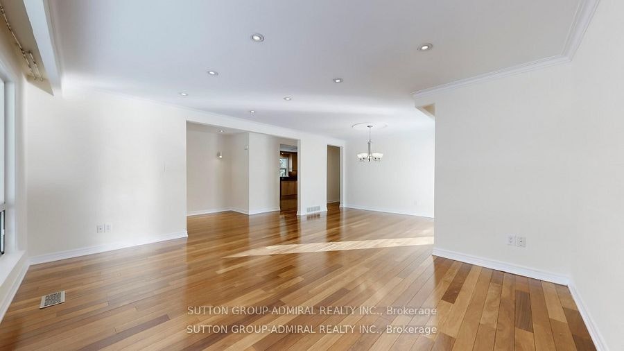 Upper-129 Crestwood Road, Vaughan, ON, L4J 1A7 - 6
