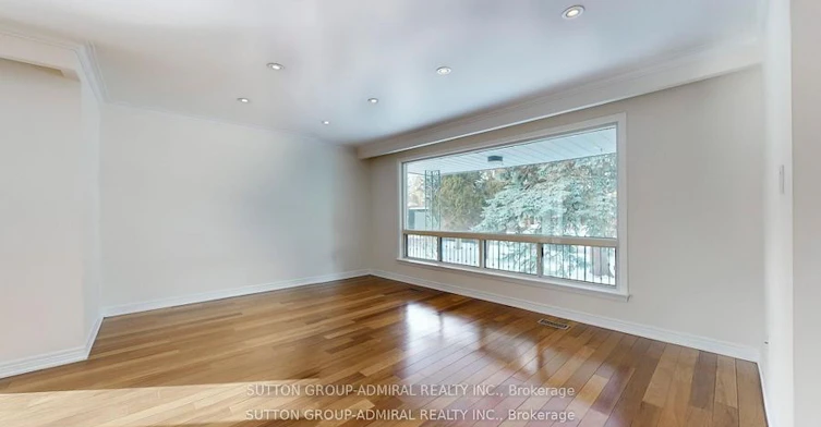 Upper-129 Crestwood Road, Vaughan, ON, L4J 1A7 - 4