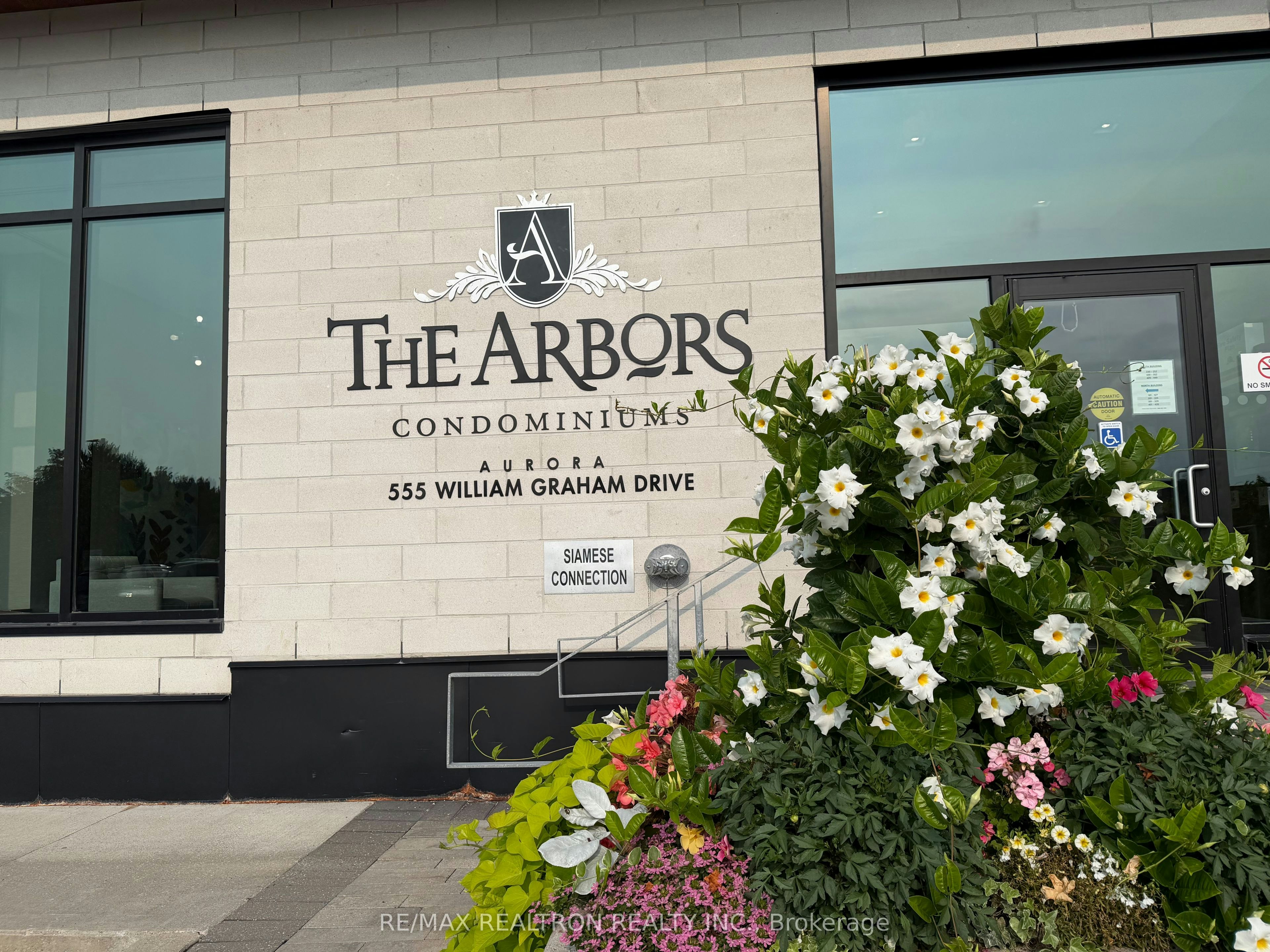 343-555 William Graham Drive, Aurora, ON, L4G 7G4 - 2