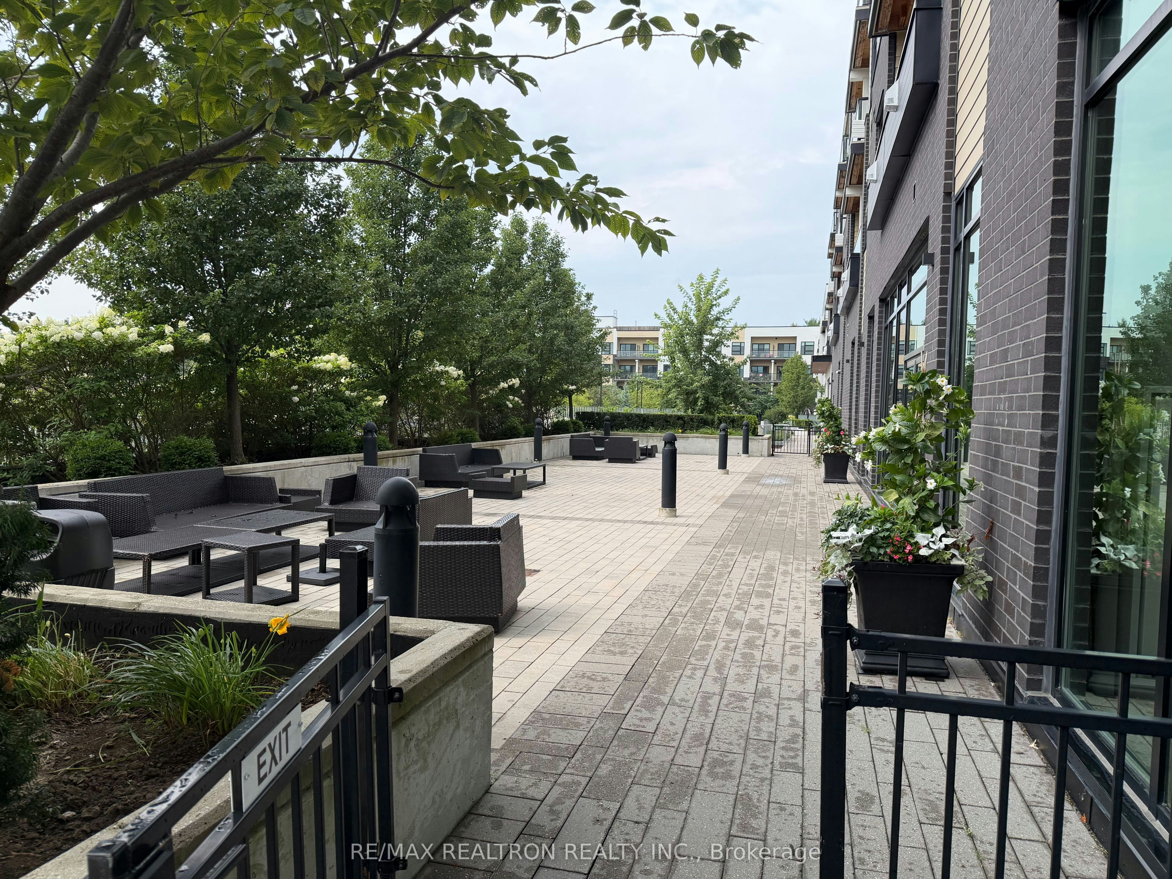 343-555 William Graham Drive, Aurora, ON, L4G 7G4 - 18