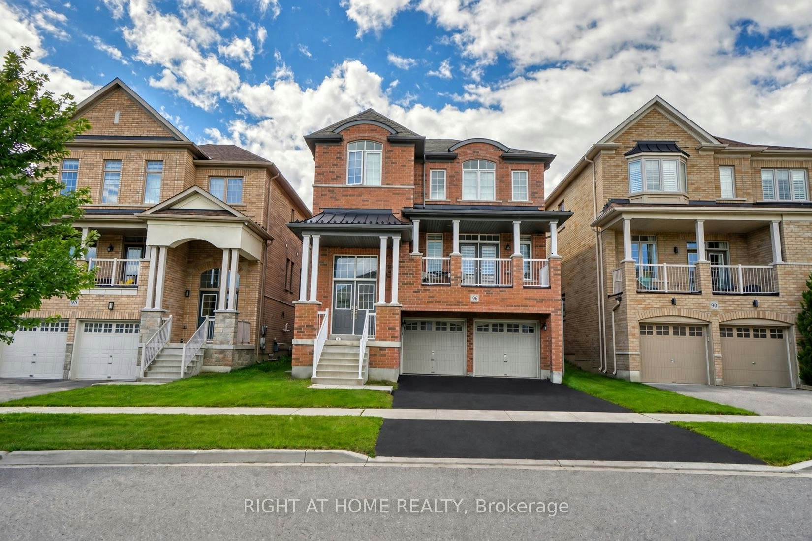 96 Inverness Way, Bradford West Gwillimbury, ON, L3Z 0W5