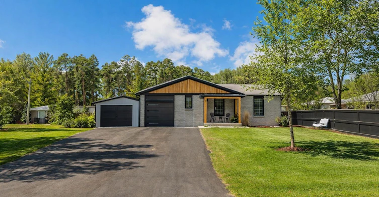 7 Crawford Circle, New Tecumseth, ON, L0G 1A0 - 3