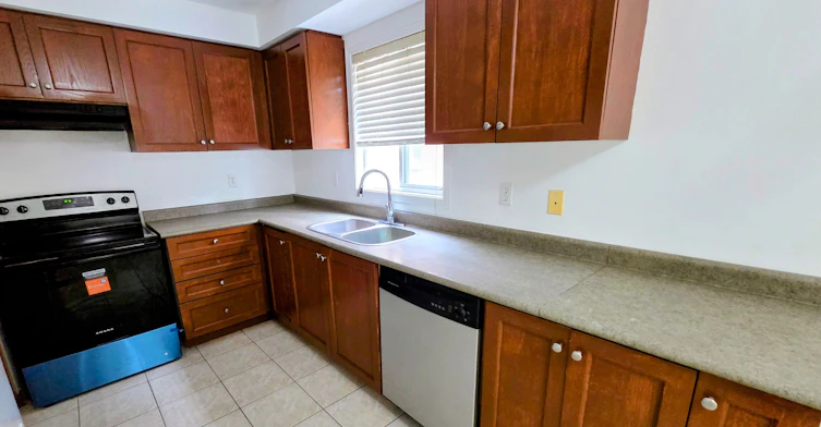384 Flagstone Way, Newmarket, ON, L3X 2R3 - 8