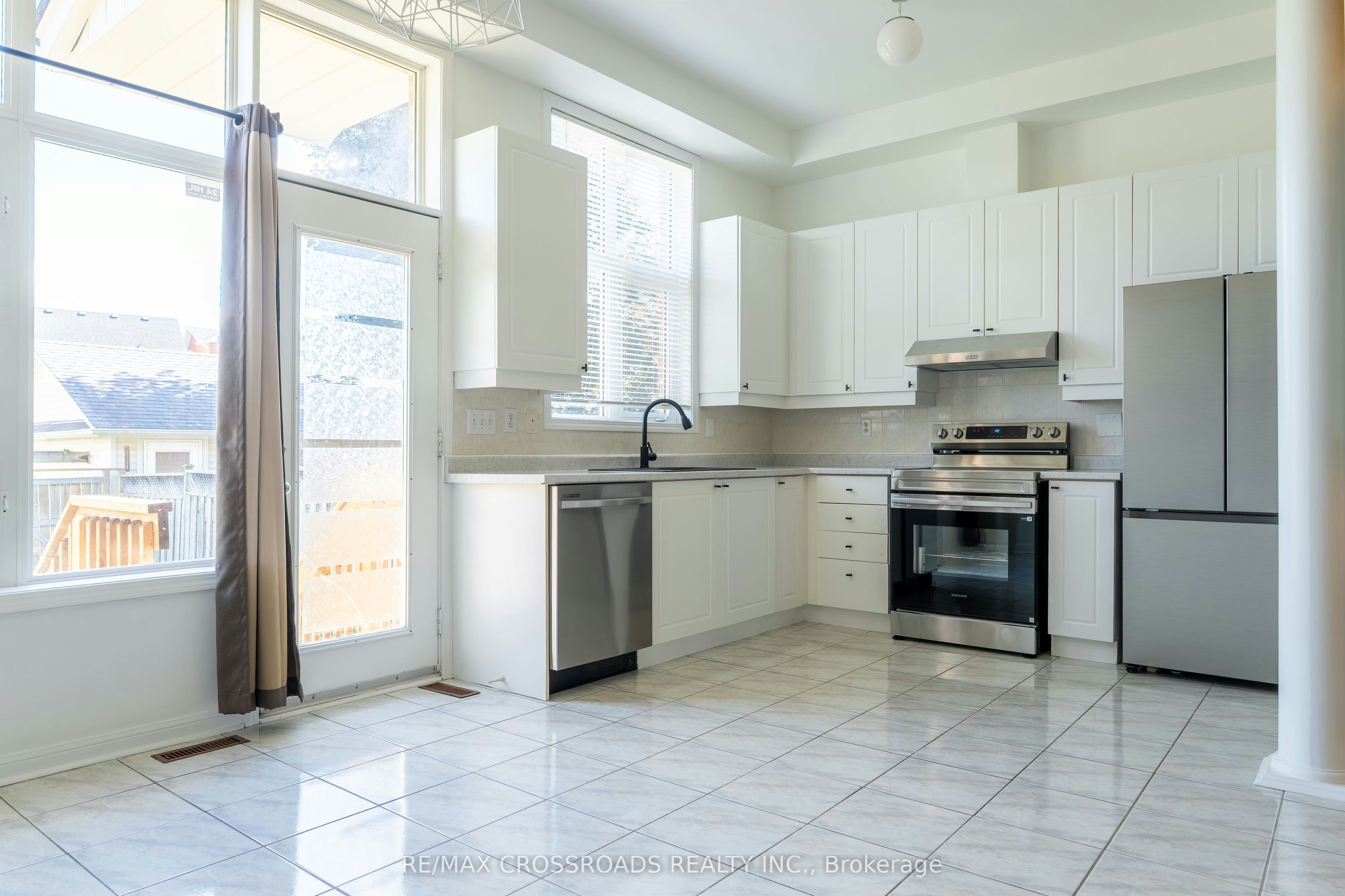 53 Cornell Park Avenue, Markham, ON, L6B 1B5 - 6