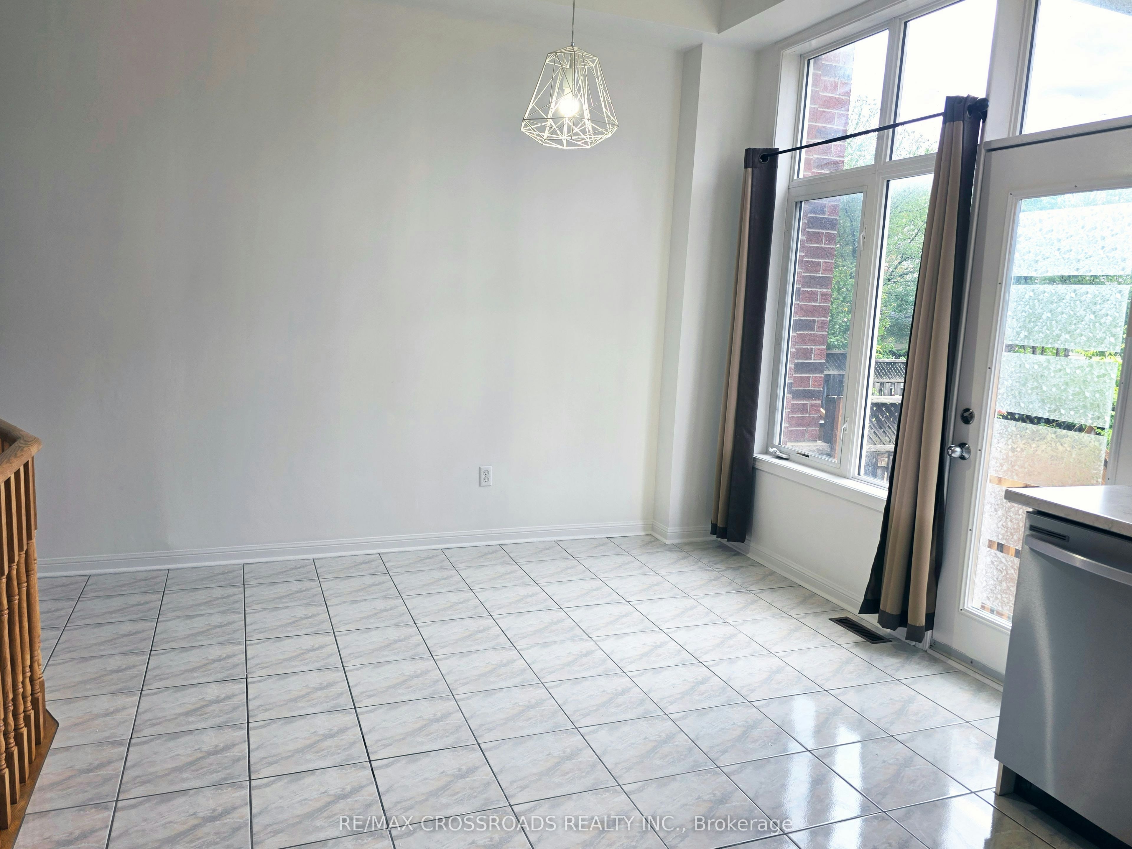 53 Cornell Park Avenue, Markham, ON, L6B 1B5 - 8