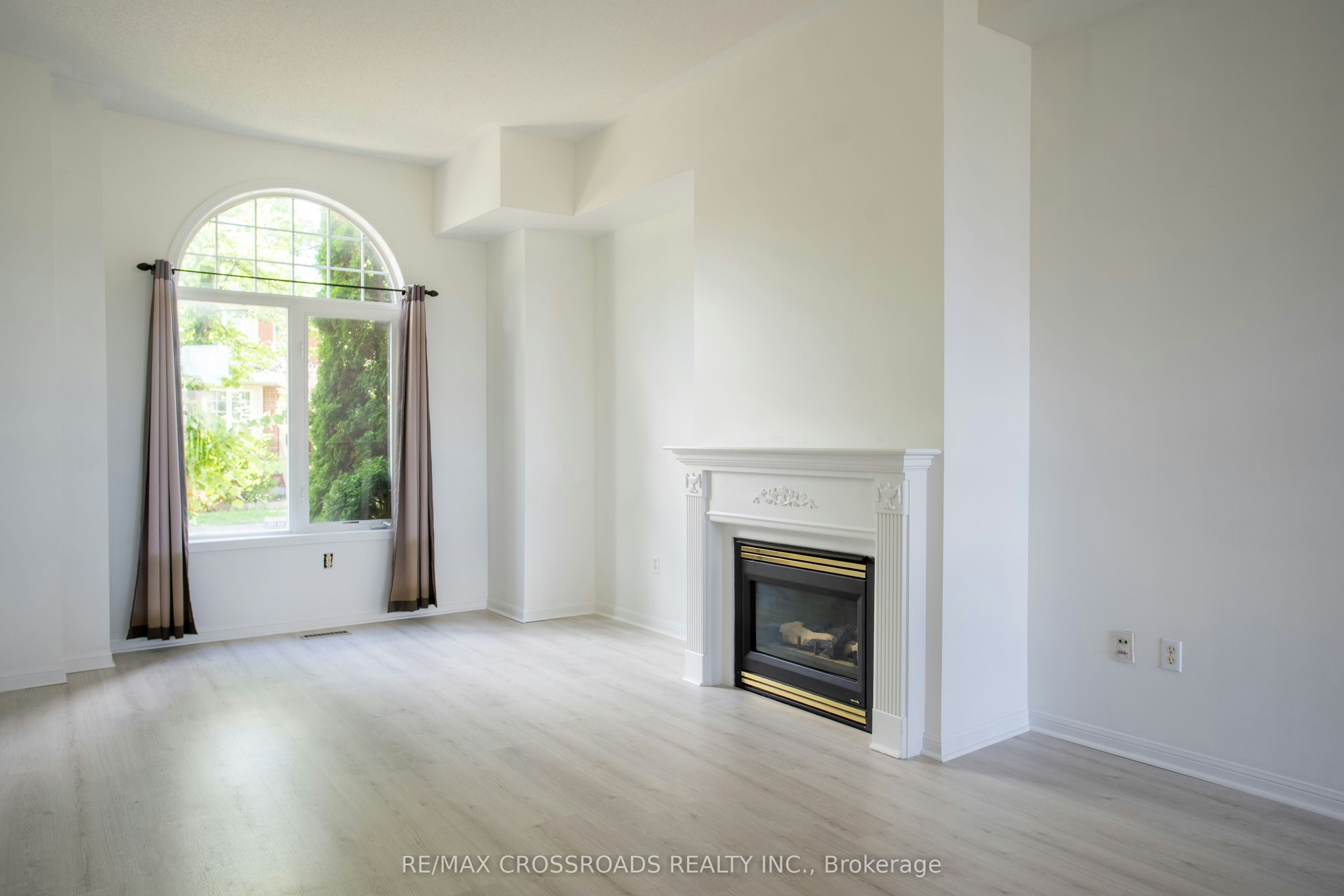 53 Cornell Park Avenue, Markham, ON, L6B 1B5 - 3