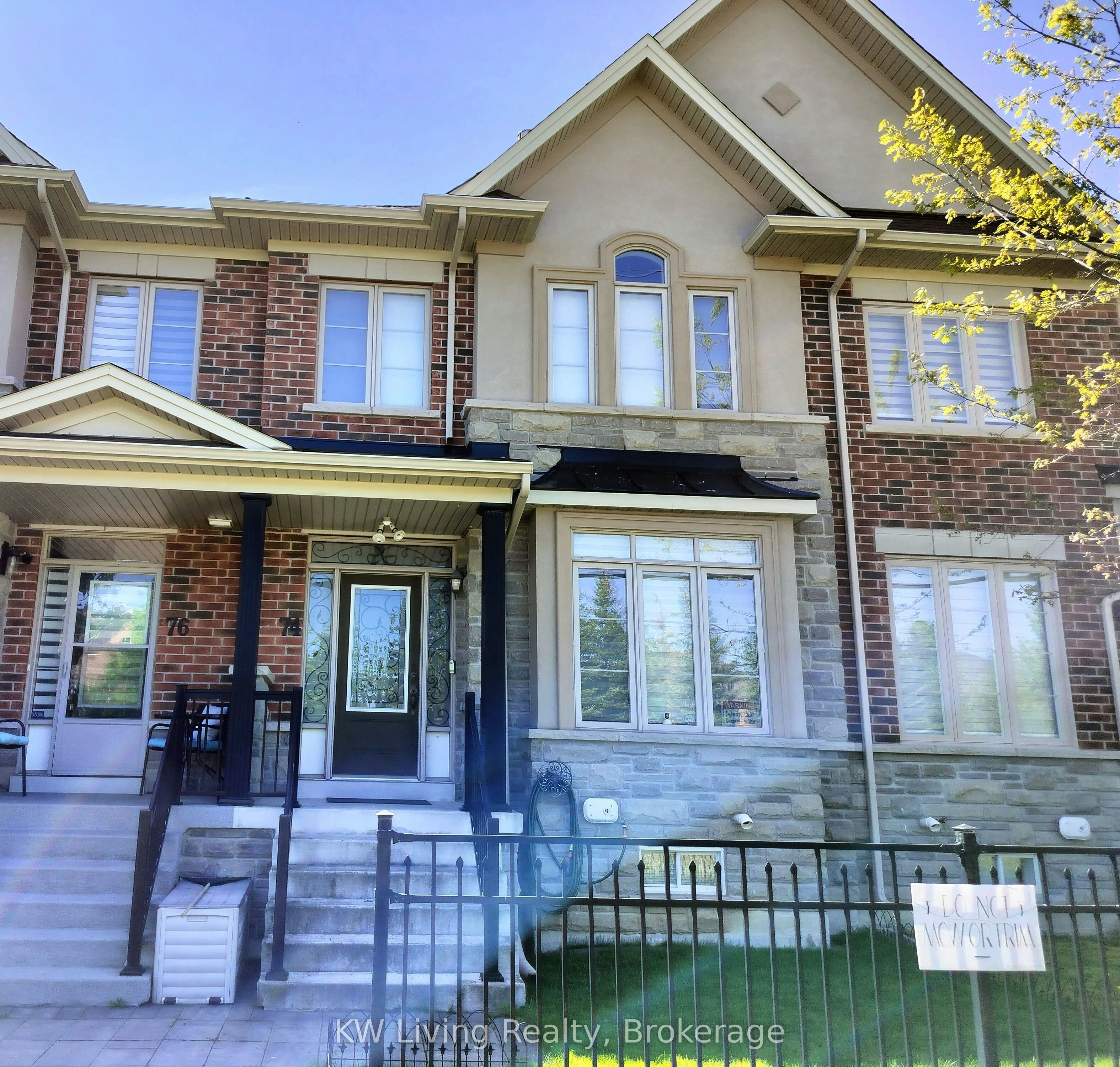 74 Mack Clement Lane, Richmond Hill, ON, L4S 0G2