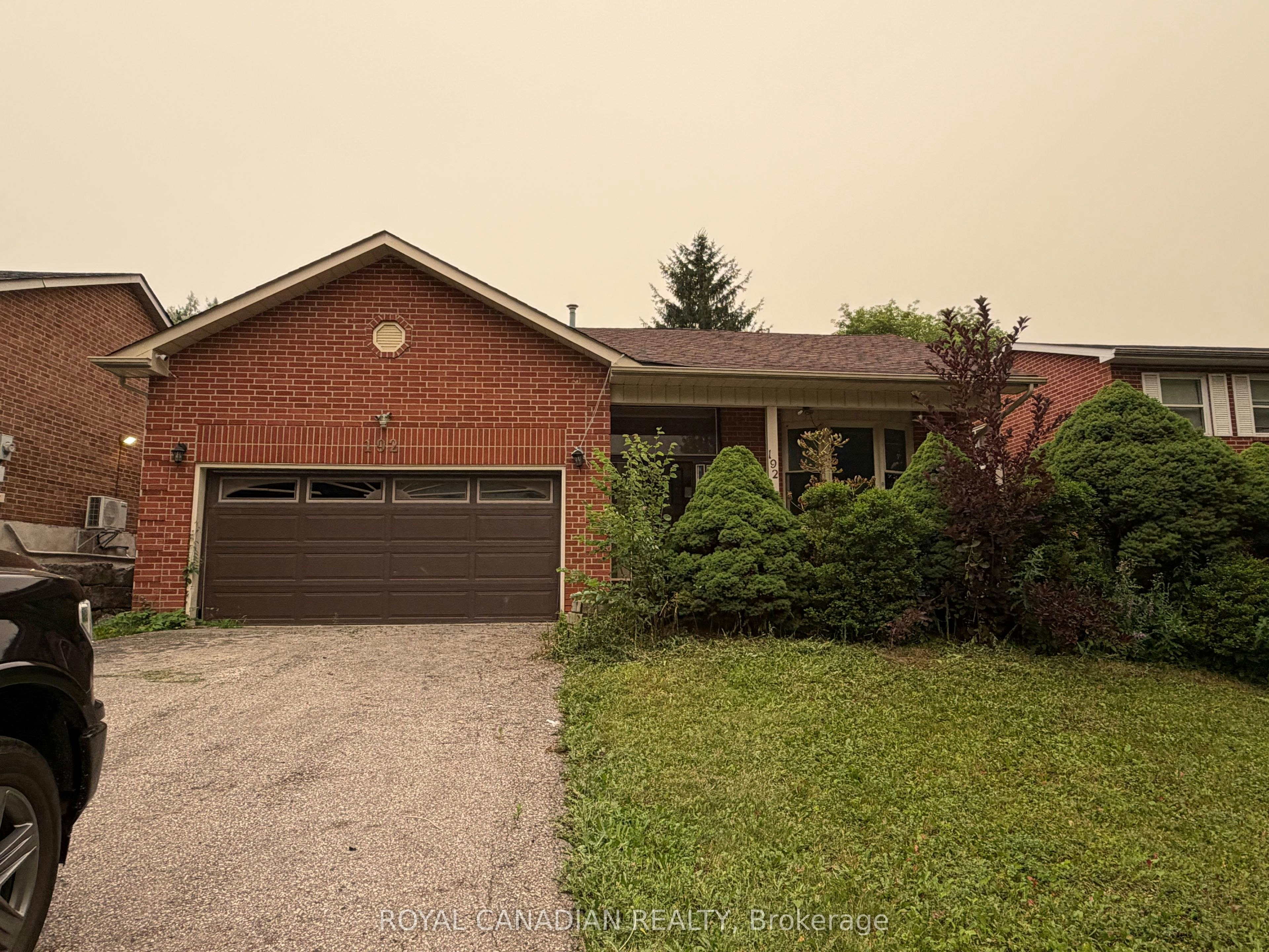 192 Harrison Drive, Newmarket, ON, L3Y 6B9