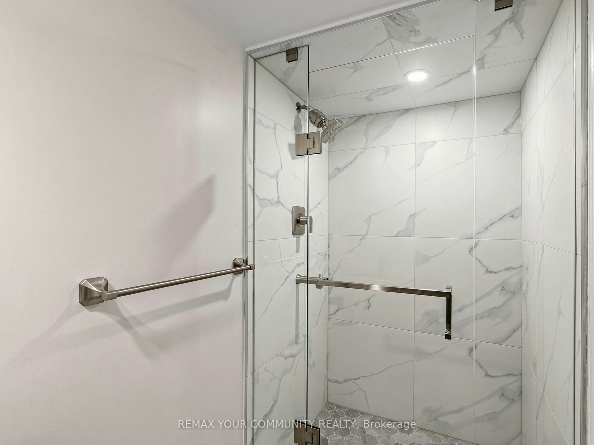 75 St. Andrews Court, Aurora, ON, L4G 3B2 - 42