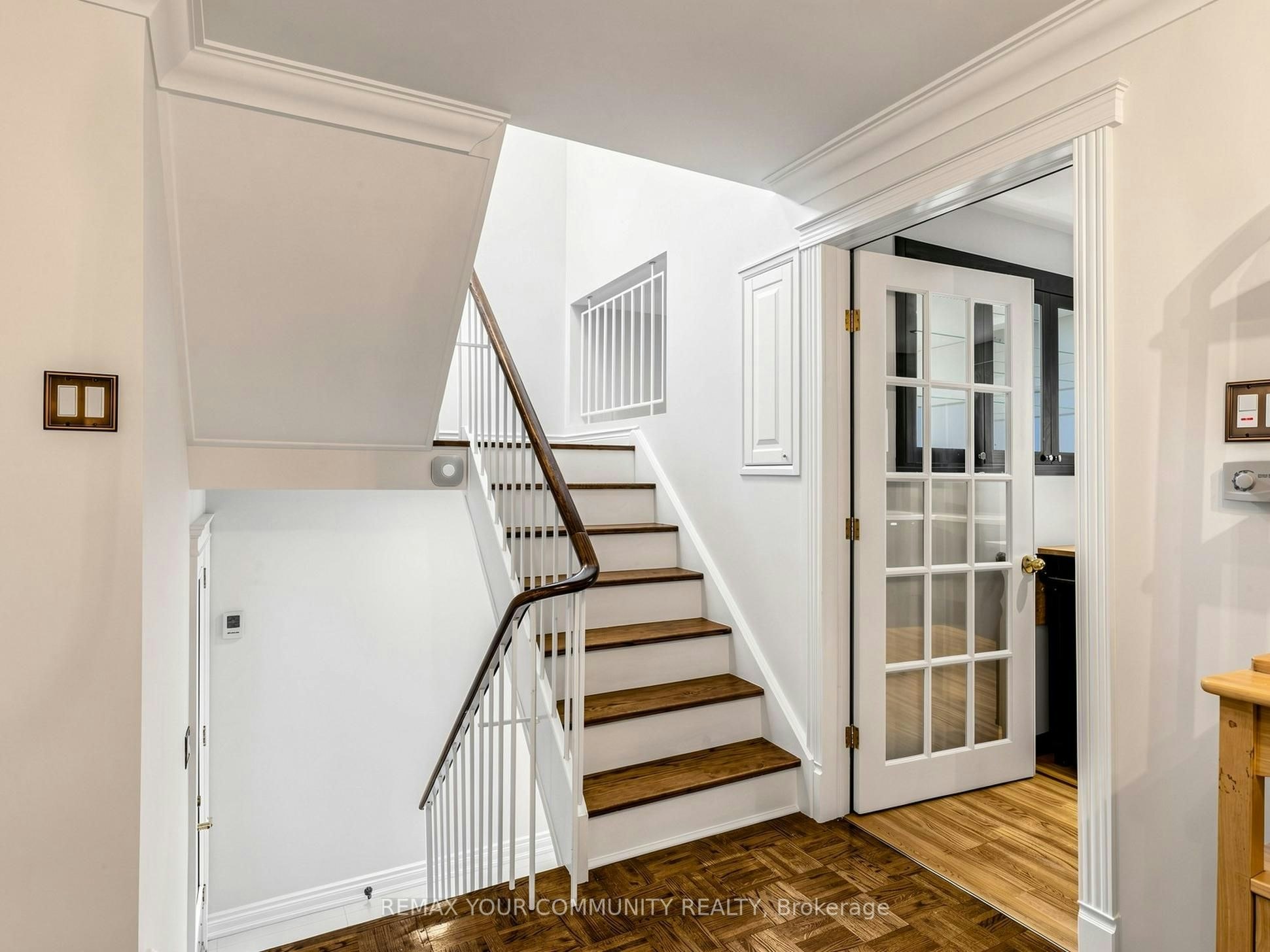 75 St. Andrews Court, Aurora, ON, L4G 3B2 - 9