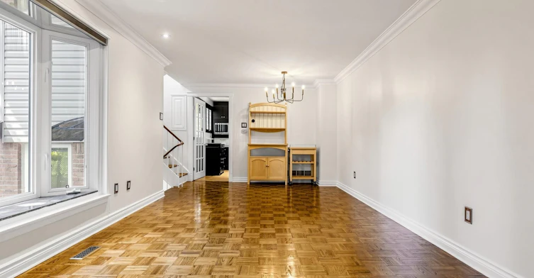 75 St. Andrews Court, Aurora, ON, L4G 3B2 - 7