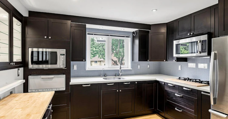 75 St. Andrews Court, Aurora, ON, L4G 3B2 - 10
